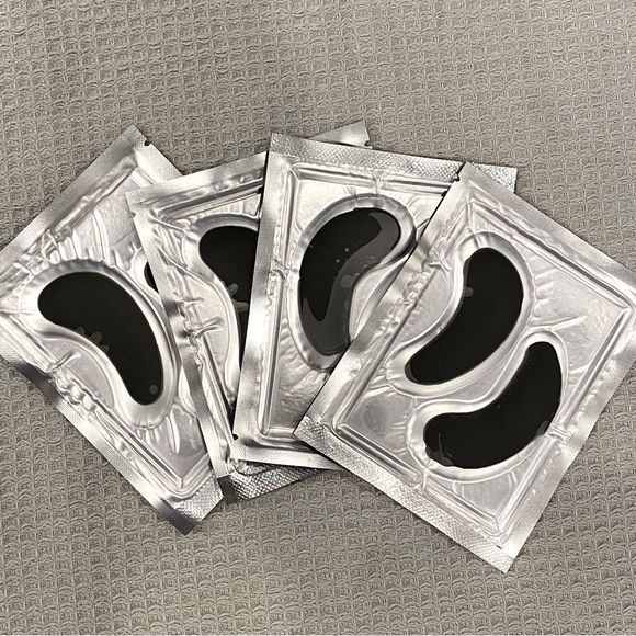 ToGoSpa Bamboo Charcoal Under Eye Repair Mask - Picture 7 of 7